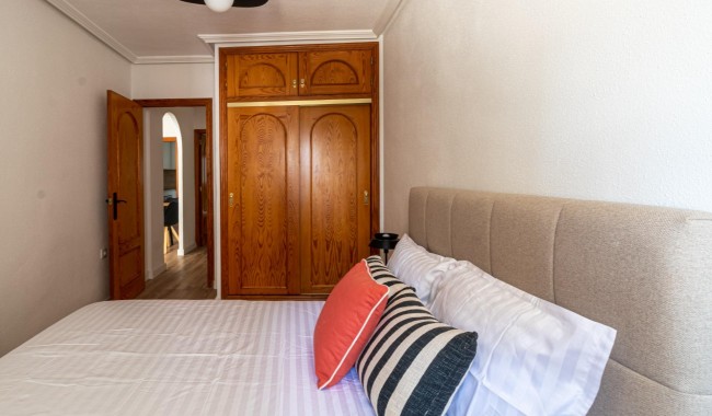 Resale - Apartment - Torrevieja - La Mata