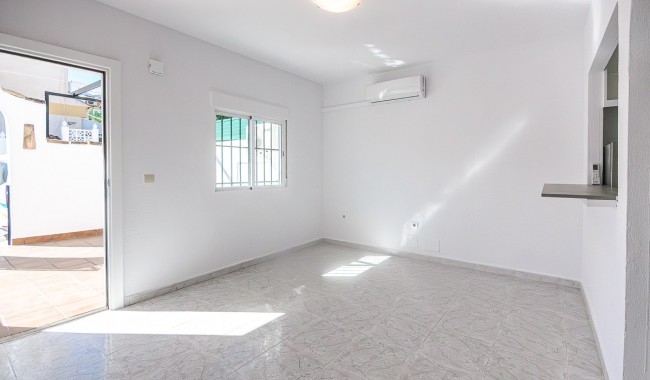 Resale - Townhouse - San Miguel de Salinas
