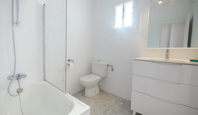 Resale - Townhouse - San Miguel de Salinas