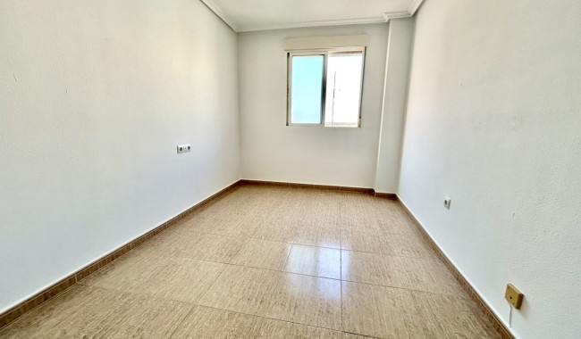 Resale - Apartment - Torrevieja