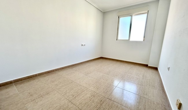Resale - Apartment - Torrevieja
