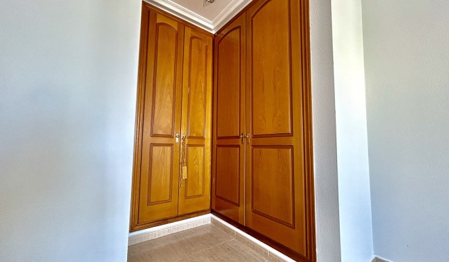Resale - Apartment - Torrevieja