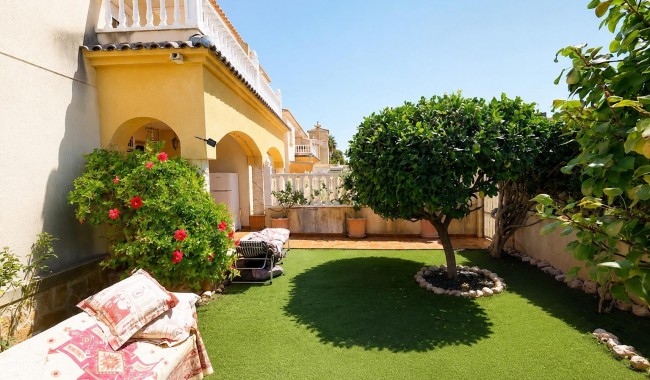 Resale - Apartment - Orihuela Costa - Cabo Roig