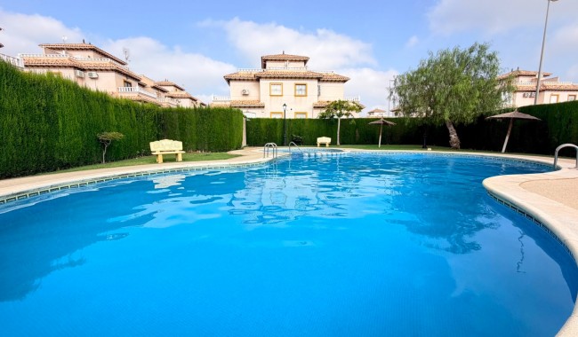 Brukt - Vertikaldelt - Cabo Roig - Orihuela Costa