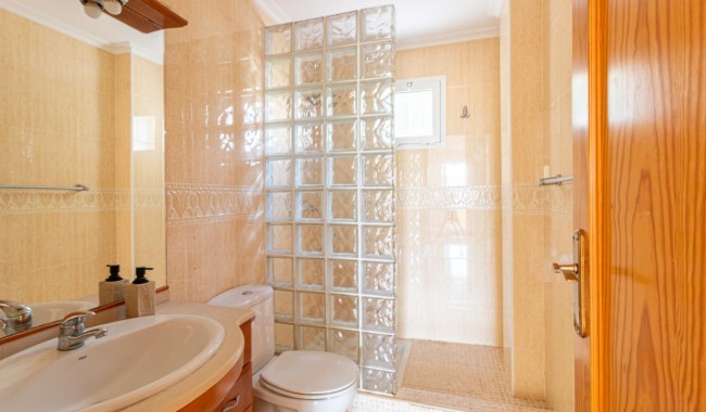 Resale - Apartment - Orihuela Costa - Punta Prima