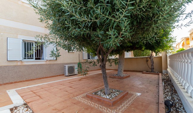 Resale - Apartment - Orihuela Costa - Punta Prima