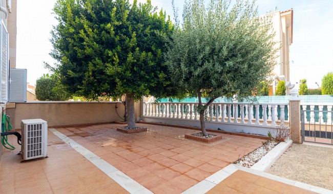 Resale - Apartment - Orihuela Costa - Punta Prima