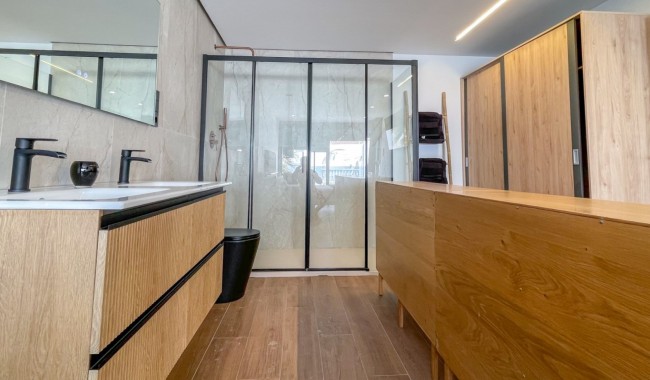 Resale - Townhouse - Torrevieja - Nueva Torrevieja - Aguas Nuevas