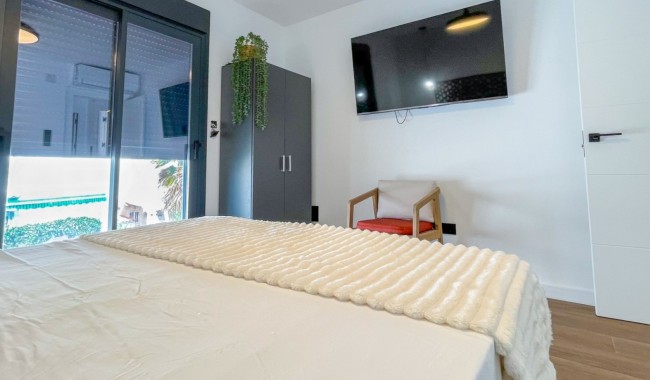 Resale - Townhouse - Torrevieja - Nueva Torrevieja - Aguas Nuevas