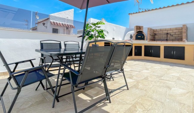 Resale - Townhouse - Torrevieja - Nueva Torrevieja - Aguas Nuevas
