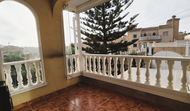 Brukt - Villa - Villamartín - Costa Blanca