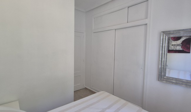 Brukt - Villa - Villamartín - Costa Blanca