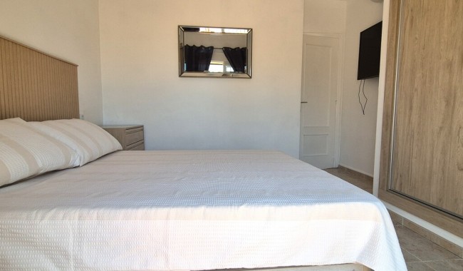 Brukt - Villa - Villamartín - Costa Blanca