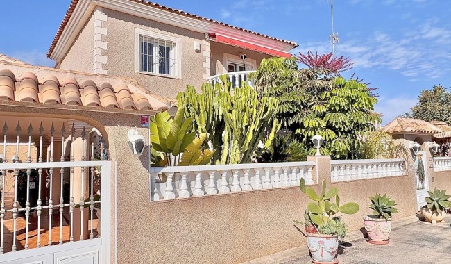 Villa - Resale - Torrevieja - Los Balcones
