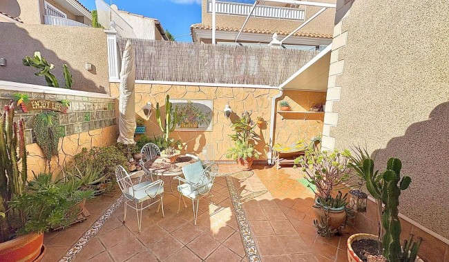 Resale - Villa - Torrevieja - Los Balcones