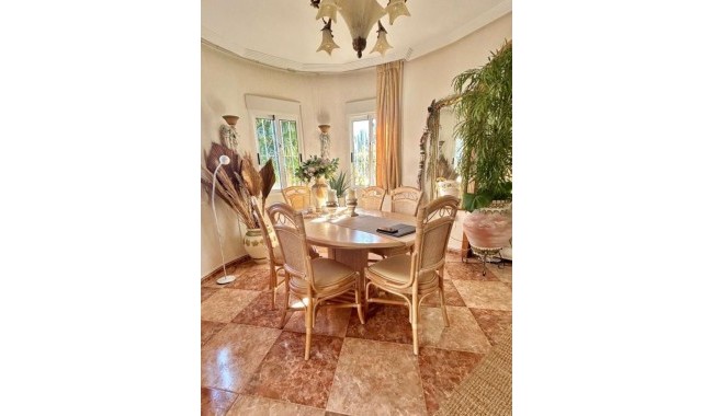 Resale - Villa - Torrevieja - Los Balcones