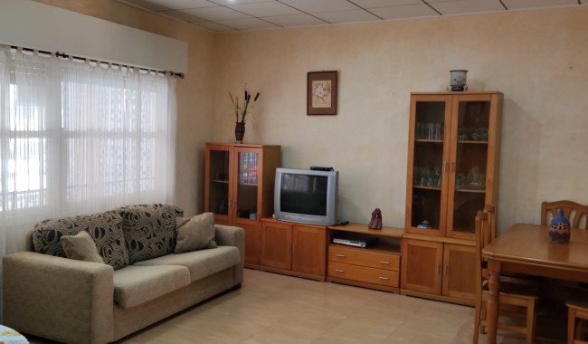 Begagnad - Villa - Torrevieja - Playa de los locos