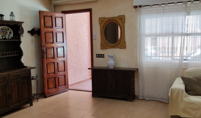 Begagnad - Villa - Torrevieja - Playa de los locos