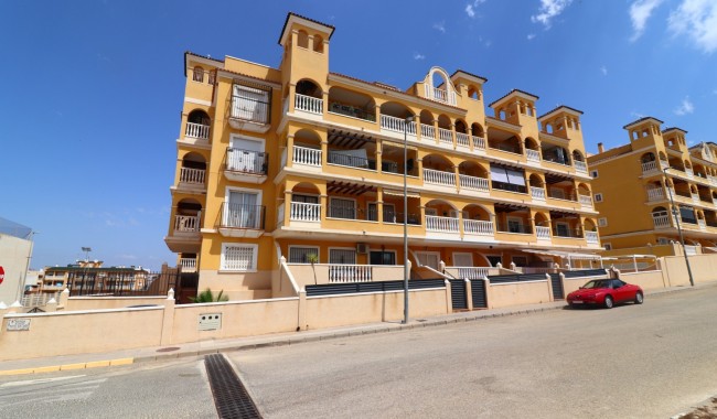 Apartamento - Segunda mano - Algorfa - Algorfa - Village