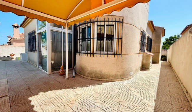 Brukt - Villa - Torrevieja - Urbanización San Luis