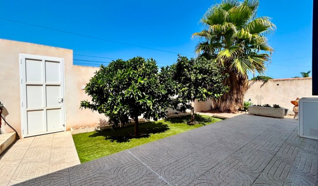 Brukt - Villa - Torrevieja - Urbanización San Luis