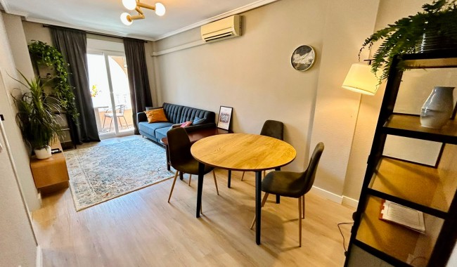 Apartment - Resale - Torrevieja - Centro