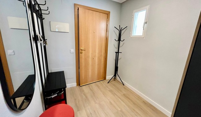 Resale - Apartment - Torrevieja - Centro