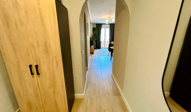 Resale - Apartment - Torrevieja - Centro