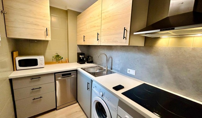 Resale - Apartment - Torrevieja - Centro
