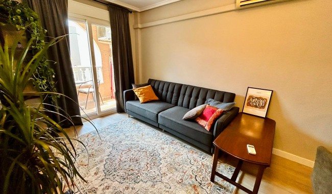 Resale - Apartment - Torrevieja - Centro