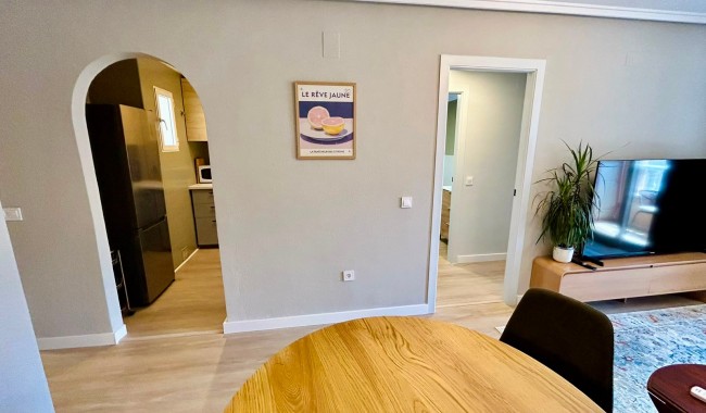Resale - Apartment - Torrevieja - Centro