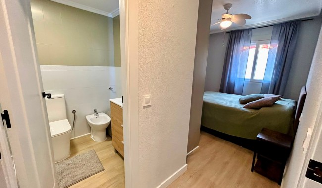 Resale - Apartment - Torrevieja - Centro