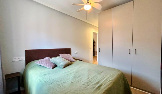 Resale - Apartment - Torrevieja - Centro