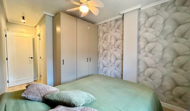 Resale - Apartment - Torrevieja - Centro