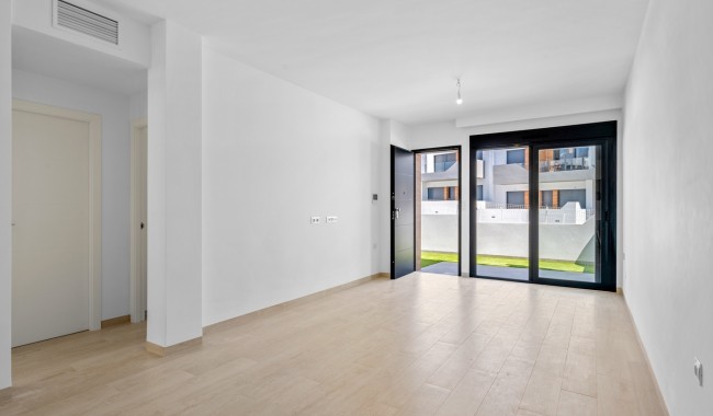 Segunda mano - Apartamento - San Miguel de Salinas