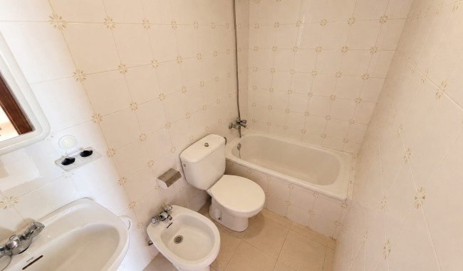 Resale - Apartment - Alicante - Alicante (Costa Blanca)