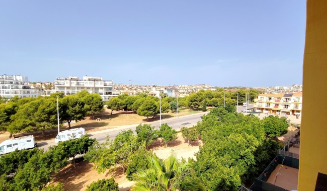 Resale - Apartment - Orihuela Costa - La Zenia