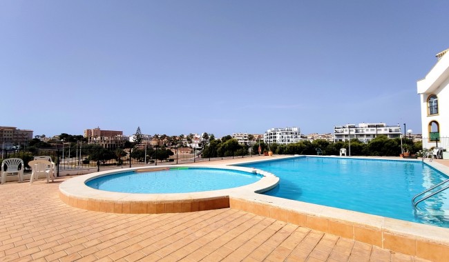 Resale - Apartment - Orihuela Costa - La Zenia