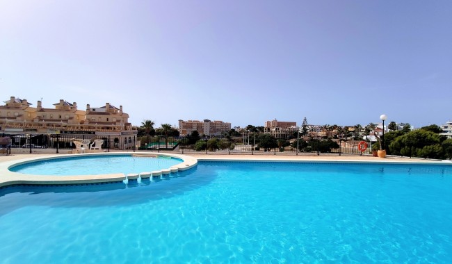 Resale - Apartment - Orihuela Costa - La Zenia