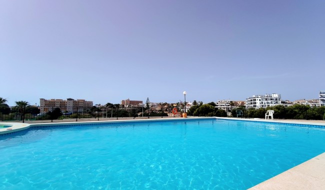 Resale - Apartment - Orihuela Costa - La Zenia