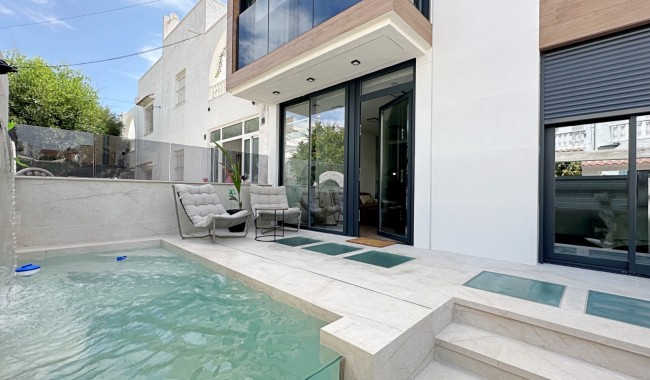 Resale - Townhouse - Torrevieja - Torrevieja - Aguas Nuevas