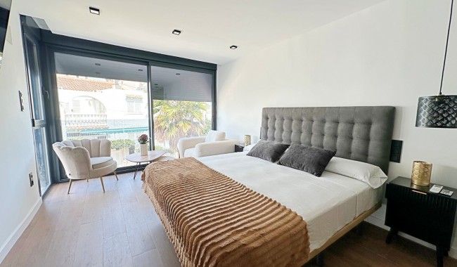 Resale - Townhouse - Torrevieja - Torrevieja - Aguas Nuevas