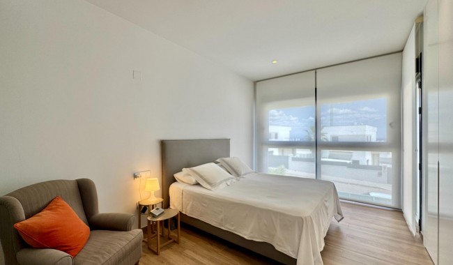 Resale - Villa - San Miguel de Salinas - Bellavista