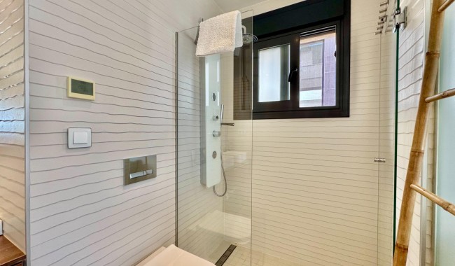 Resale - Villa - San Miguel de Salinas - Bellavista