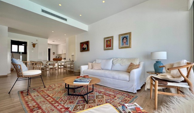 Resale - Villa - San Miguel de Salinas - Bellavista