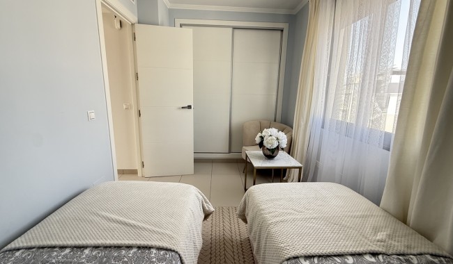 Begagnad - Radhus - Cabo Roig