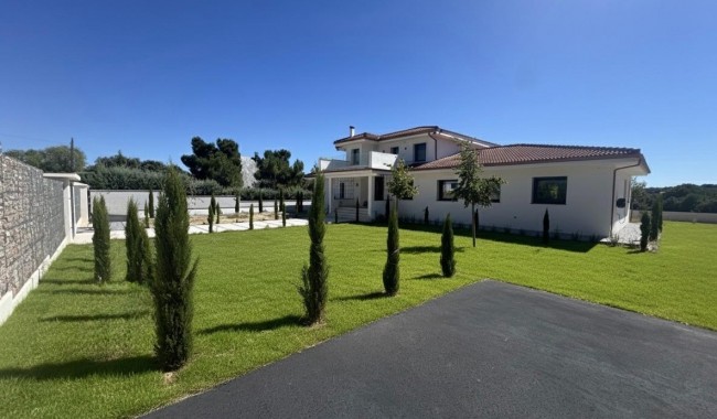 Resale - Villa - Valdemorillo - Mojadillas - Parque de las Infantas - El Paraiso