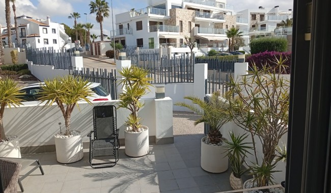 Resale - Apartment - Villamartín - Villacosta