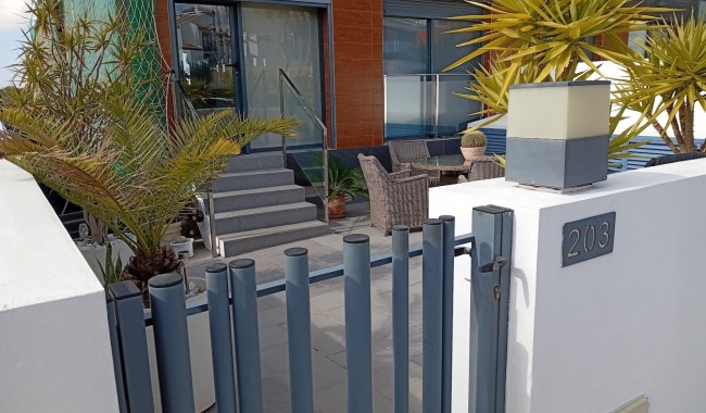 Resale - Apartment - Villamartín - Villacosta