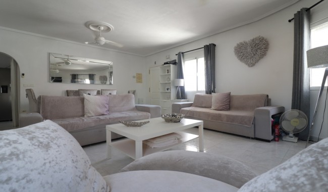 Brukt - Villa - Benijófar - Benimar I